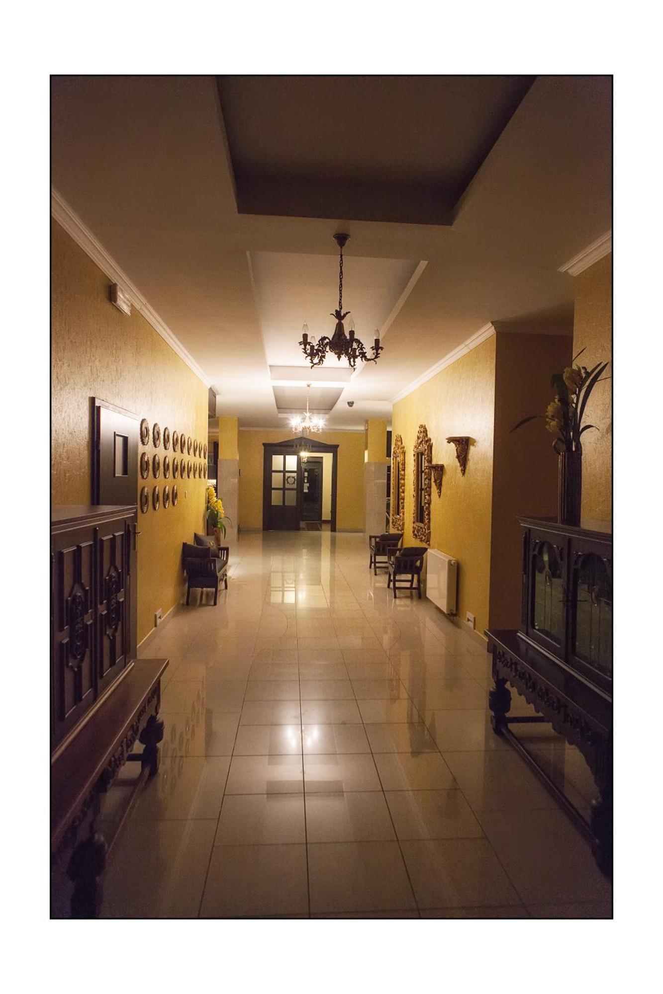 Hotel Lord Debica Exterior photo