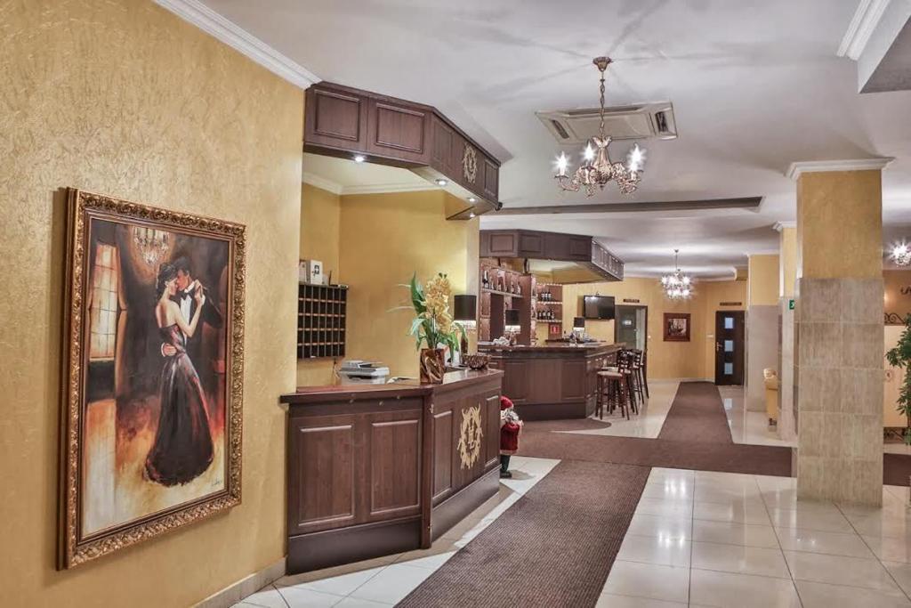 Hotel Lord Debica Exterior photo